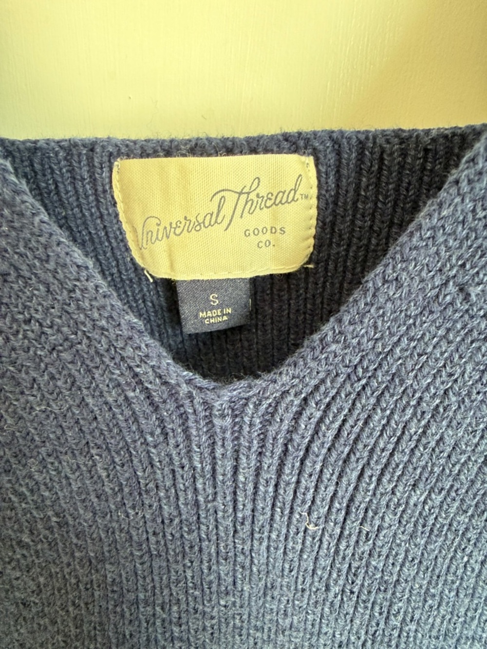Universal Thread Slate Blue Ribbed V-Neck Sweater - Picture 2 of 2